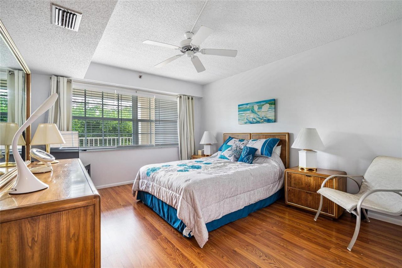 3507 Oaks Way , Unit 310, Pompano Beach, FL 33069 Photo