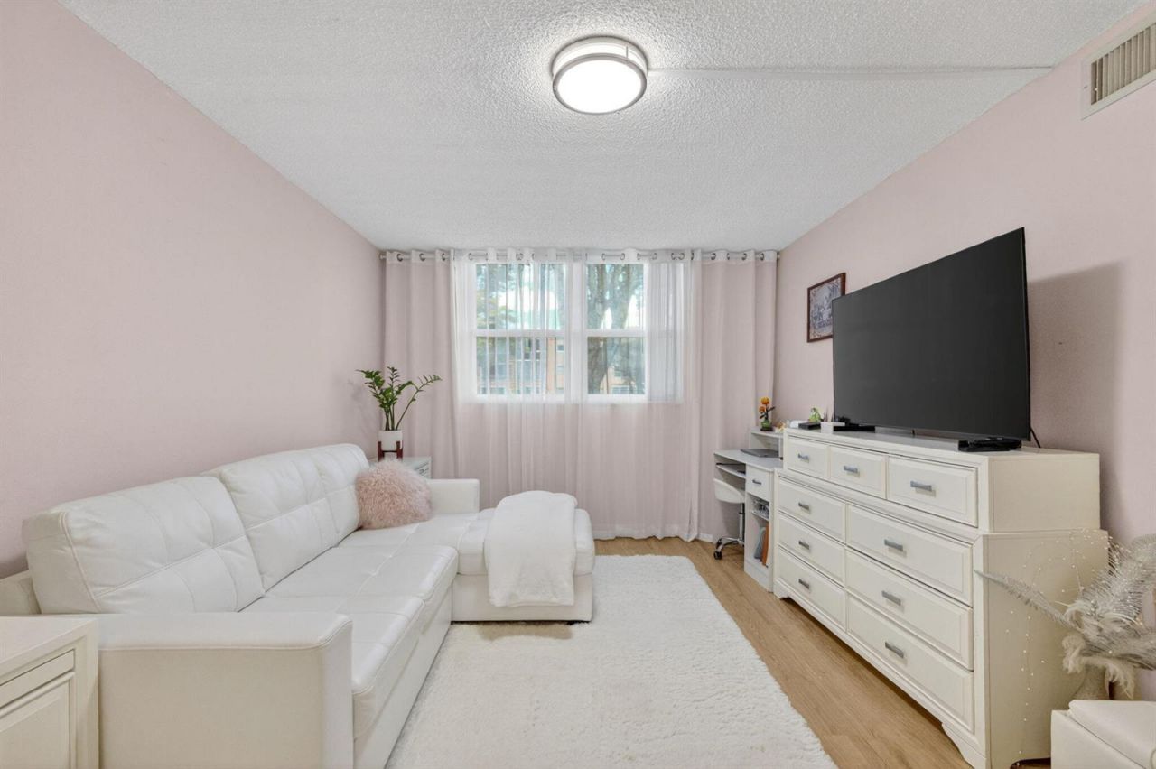 9081 Lime Bay Boulevard , Unit 115, Tamarac, FL 33321 Photo