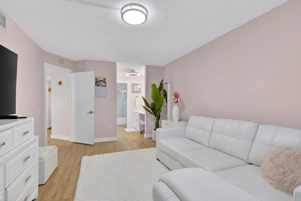 9081 Lime Bay Boulevard , Unit 115, Tamarac, FL 33321 Photo