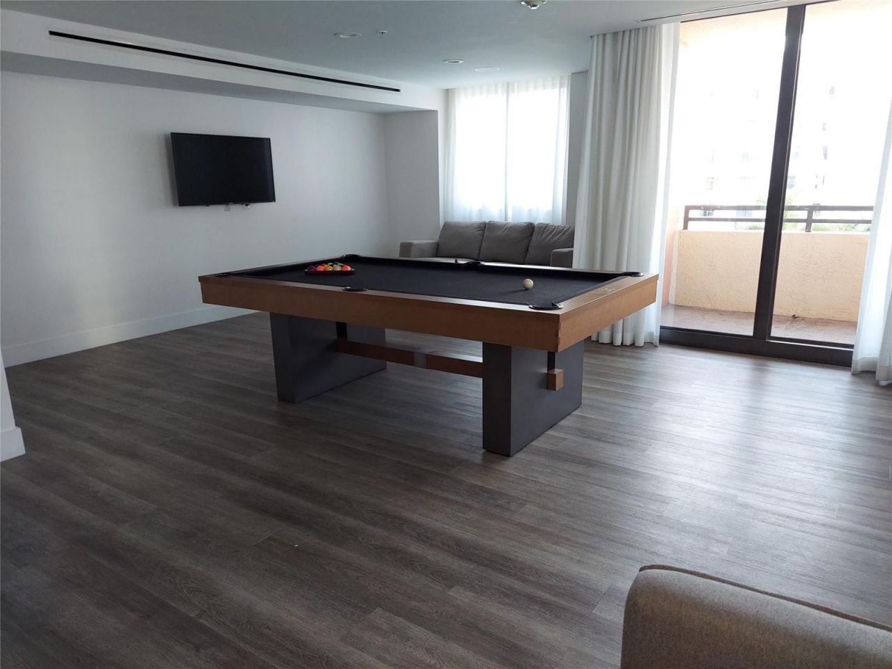 100 N Federal Highway , Unit 826, Fort Lauderdale, FL 33301 Photo