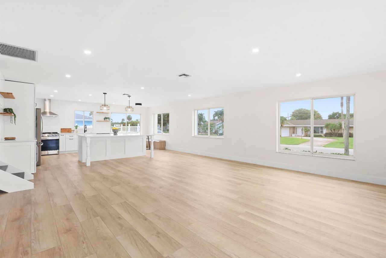 3905 Flag Drive , Palm Beach Gardens, FL 33410 Photo