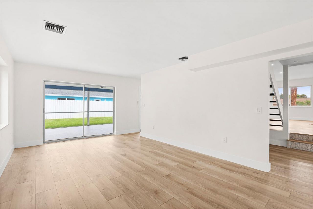 3905 Flag Drive , Palm Beach Gardens, FL 33410 Photo