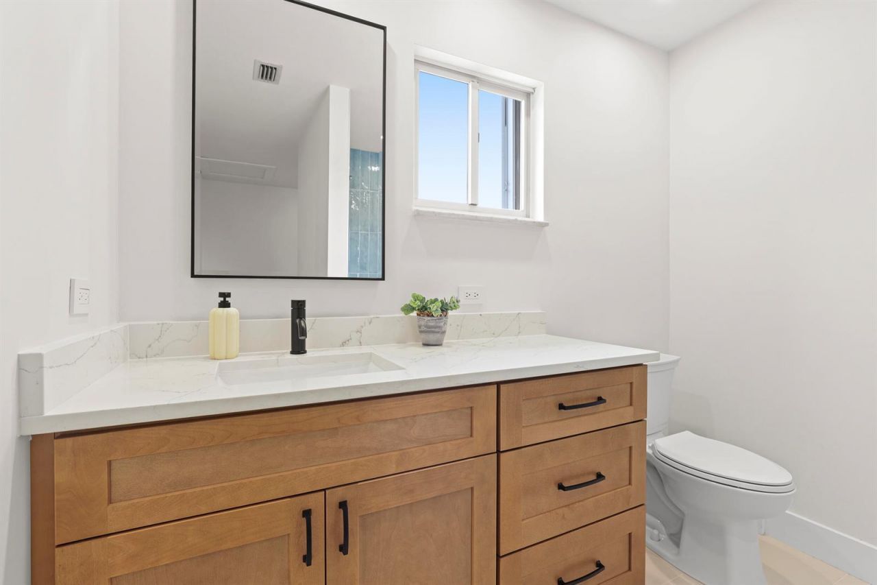 3905 Flag Drive , Palm Beach Gardens, FL 33410 Photo