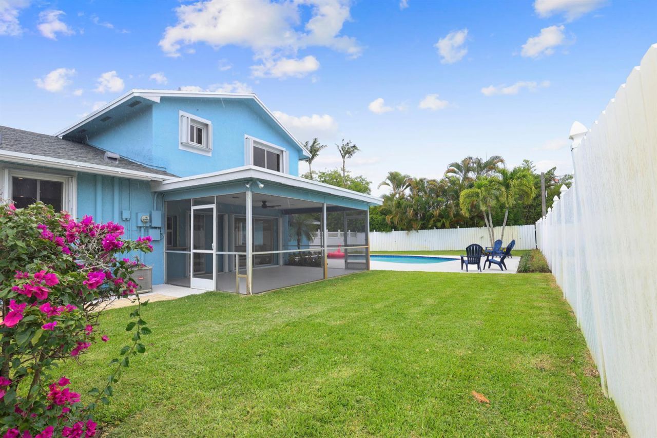 3905 Flag Drive , Palm Beach Gardens, FL 33410 Photo