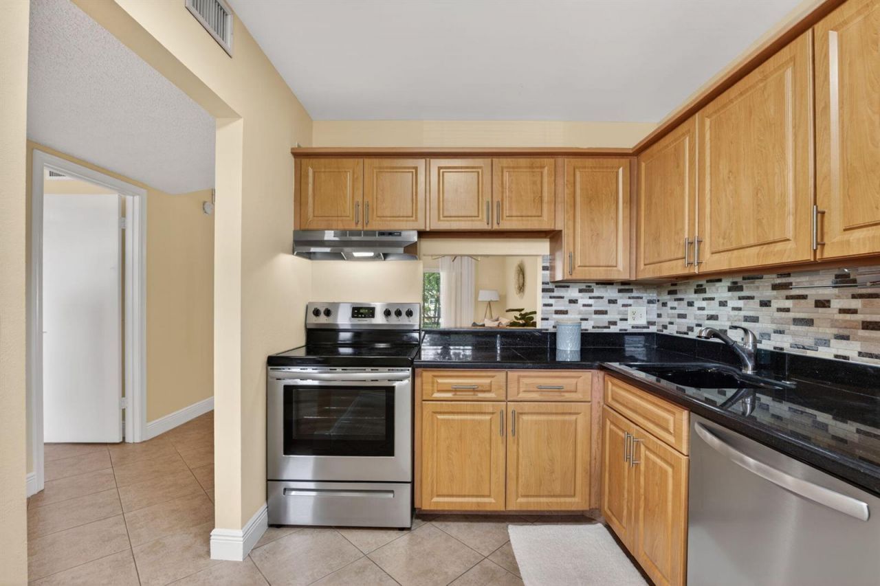 2800 Fiore Way , Unit 212, Delray Beach, FL 33445 Photo