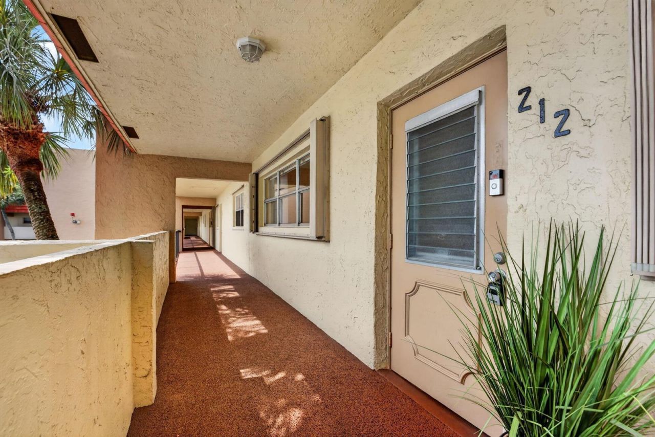 2800 Fiore Way , Unit 212, Delray Beach, FL 33445 Photo