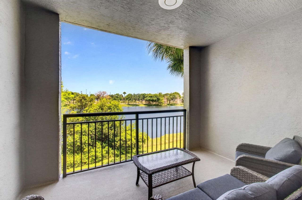 1660 Renaissance Commons Boulevard , Unit 2207, Boynton Beach, FL 33426 Photo