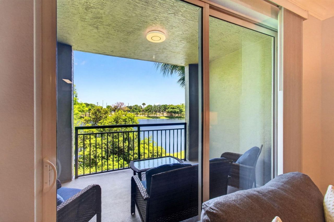 1660 Renaissance Commons Boulevard , Unit 2207, Boynton Beach, FL 33426 Photo