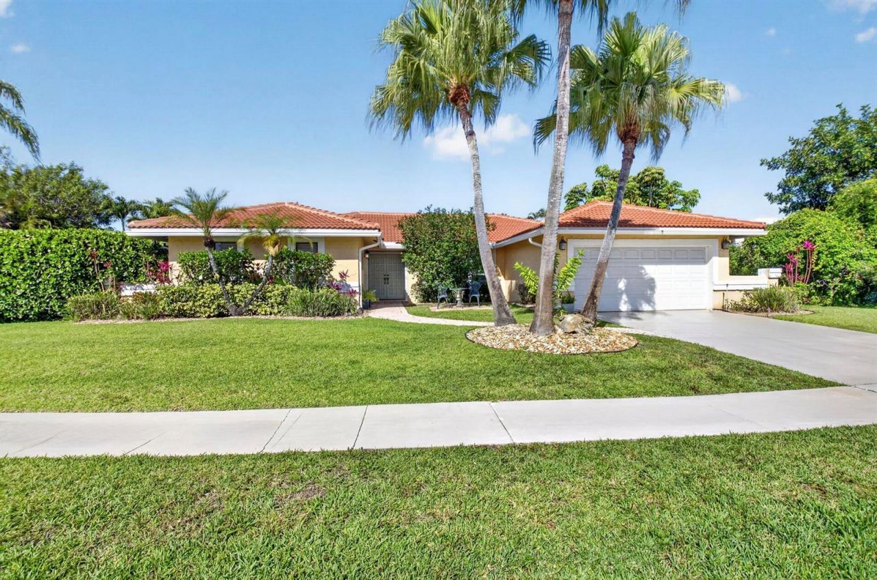 19803 Back 9 Drive , Boca Raton, FL 33498 Photo