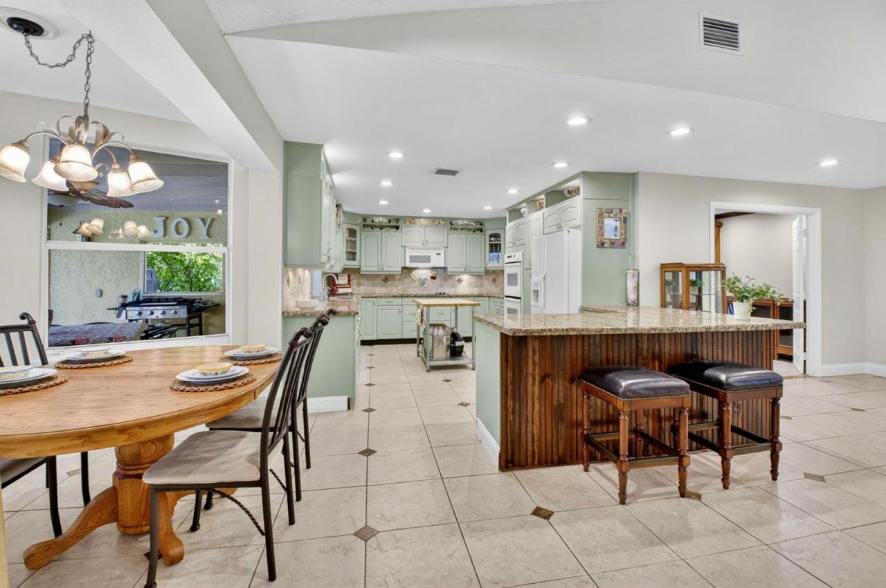 19803 Back 9 Drive , Boca Raton, FL 33498 Photo