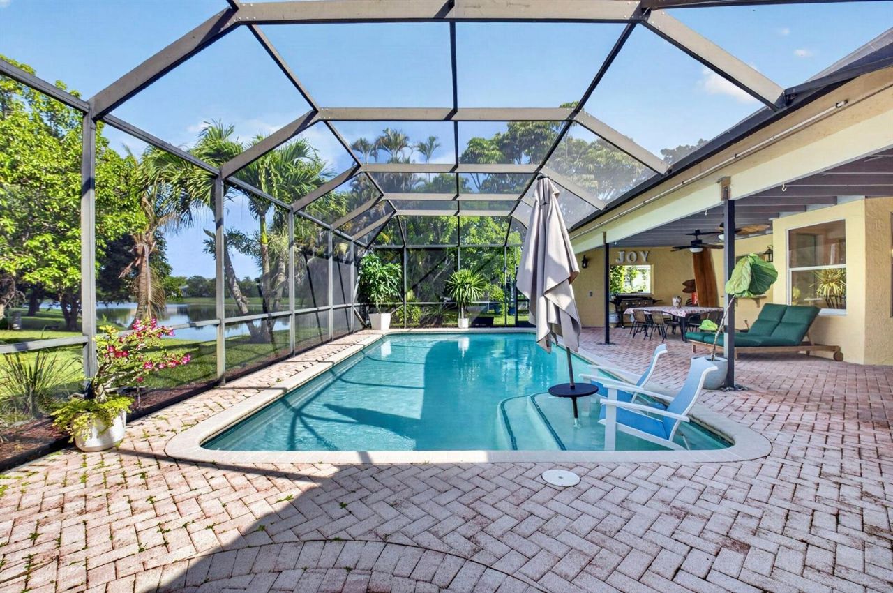 19803 Back 9 Drive , Boca Raton, FL 33498 Photo