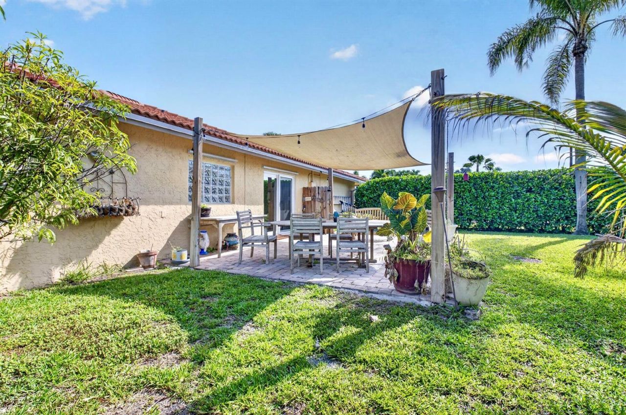 19803 Back 9 Drive , Boca Raton, FL 33498 Photo