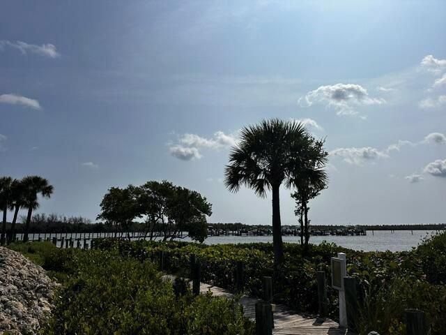 6142 SE Landing Way , Unit 16, Stuart, FL 34997 Photo