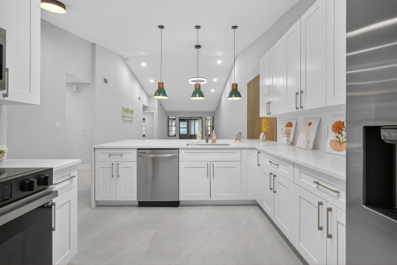 10924 Roebelini Palm Court , Unit A, Boynton Beach, FL 33437 Photo