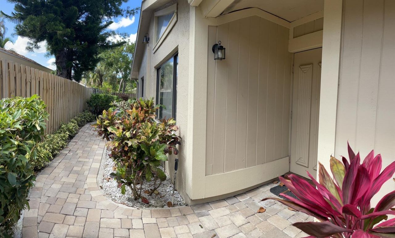 7735 E Kenway Pl Place E, Boca Raton, FL 33433 Photo