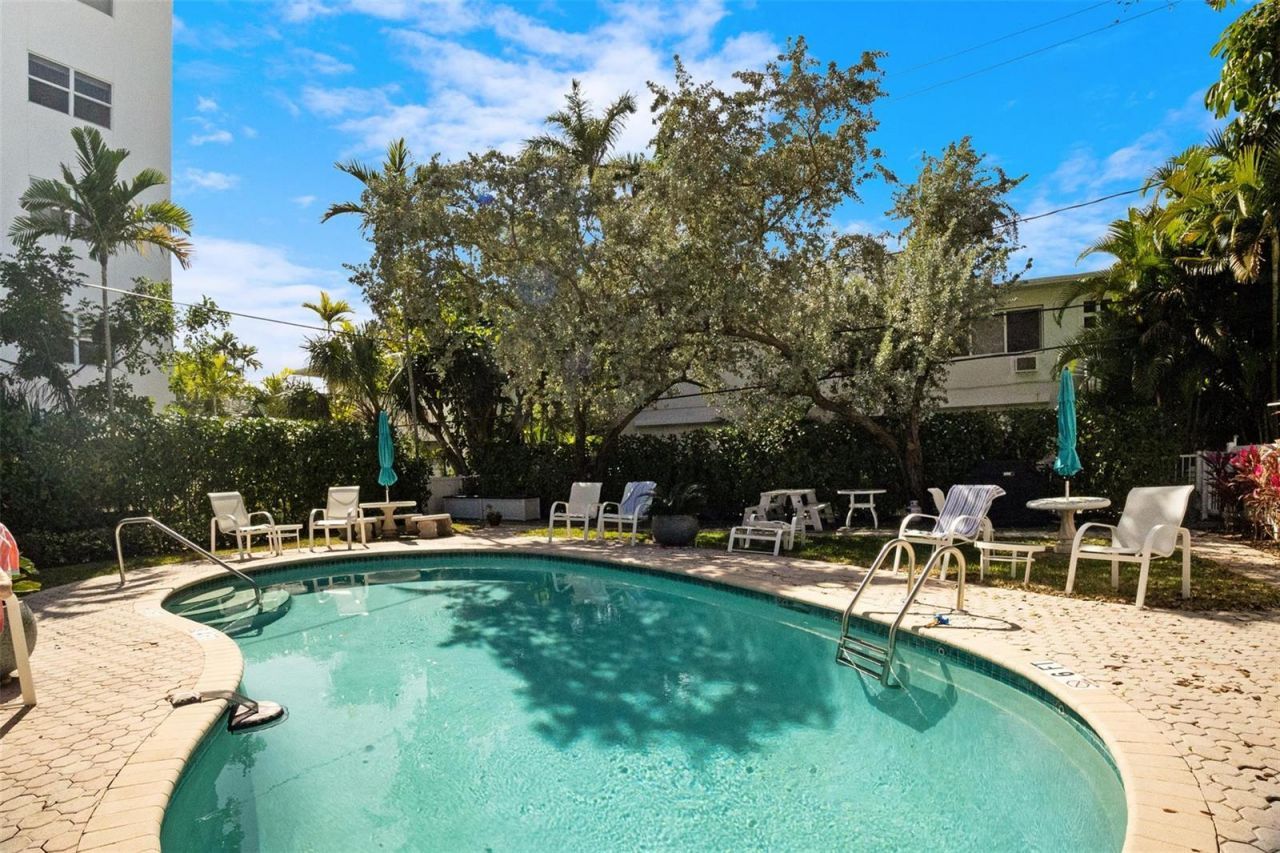 625 Orton Avenue , Unit 18, Fort Lauderdale, FL 33304 Photo