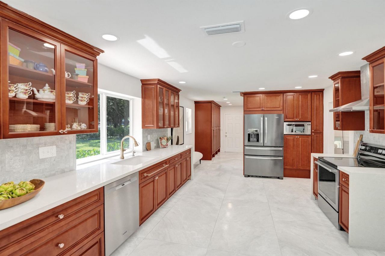 2401 NW 39th Street , Boca Raton, FL 33431 Photo