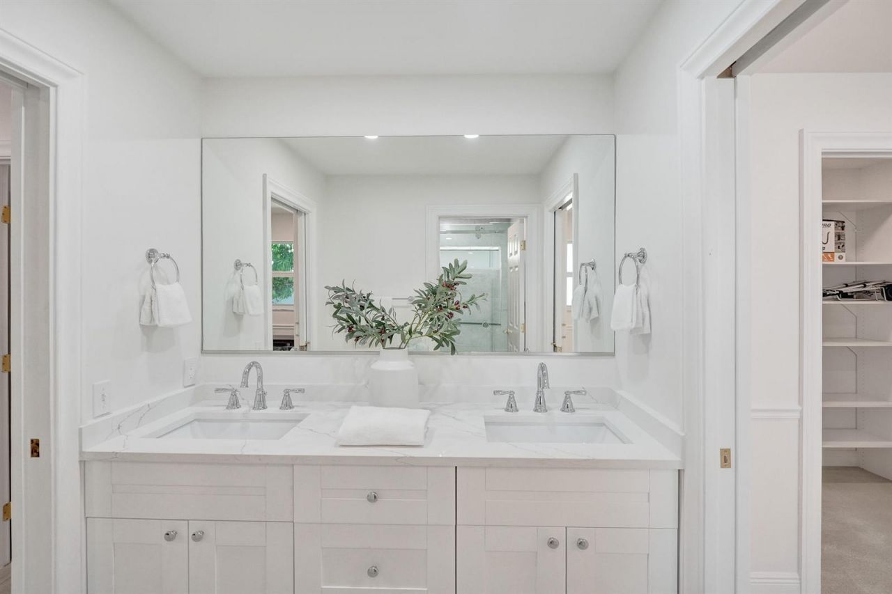 2401 NW 39th Street , Boca Raton, FL 33431 Photo