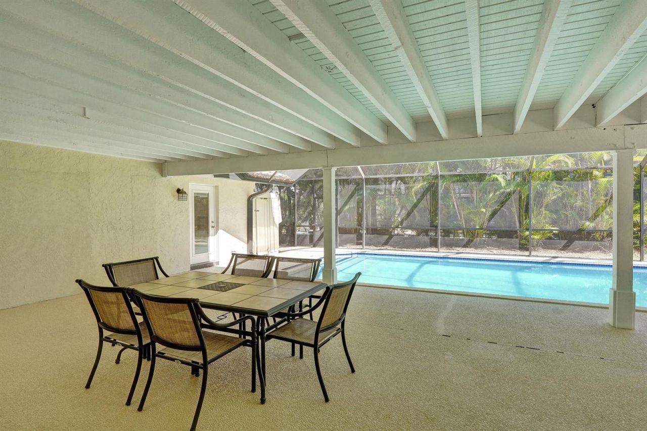 2401 NW 39th Street , Boca Raton, FL 33431 Photo