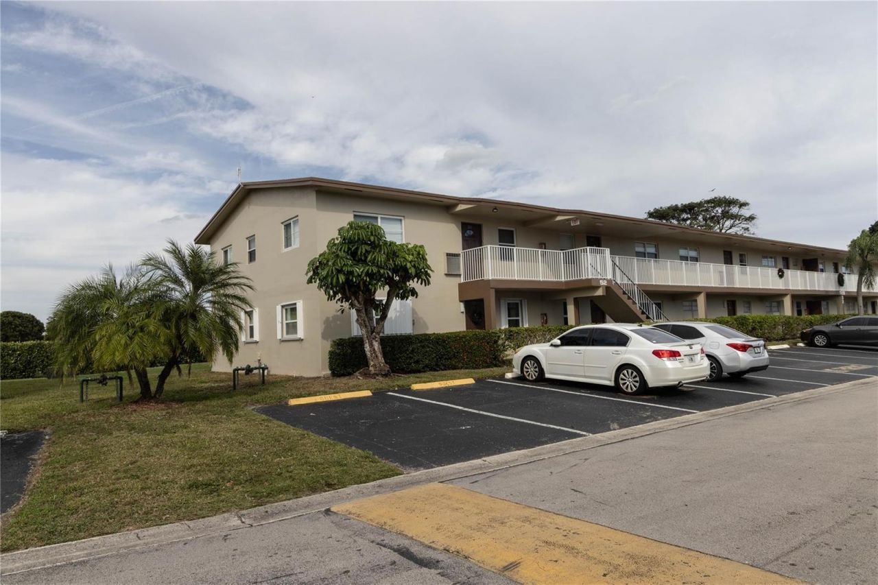 7855 NW 5th Court , Unit 201, Margate, FL 33063 Photo