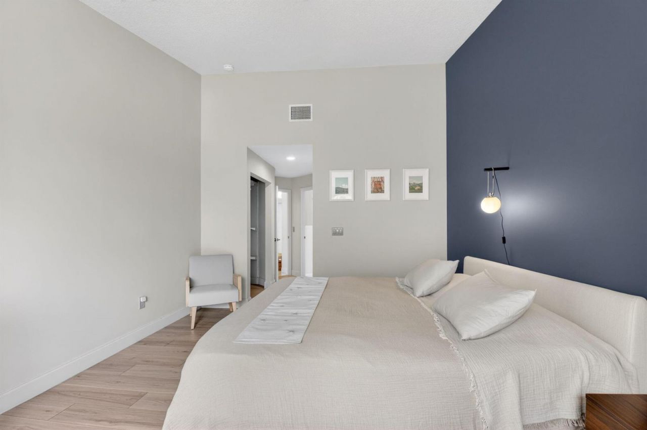 17257 Boca Club Boulevard , Unit Apt 5, Boca Raton, FL 33487 Photo