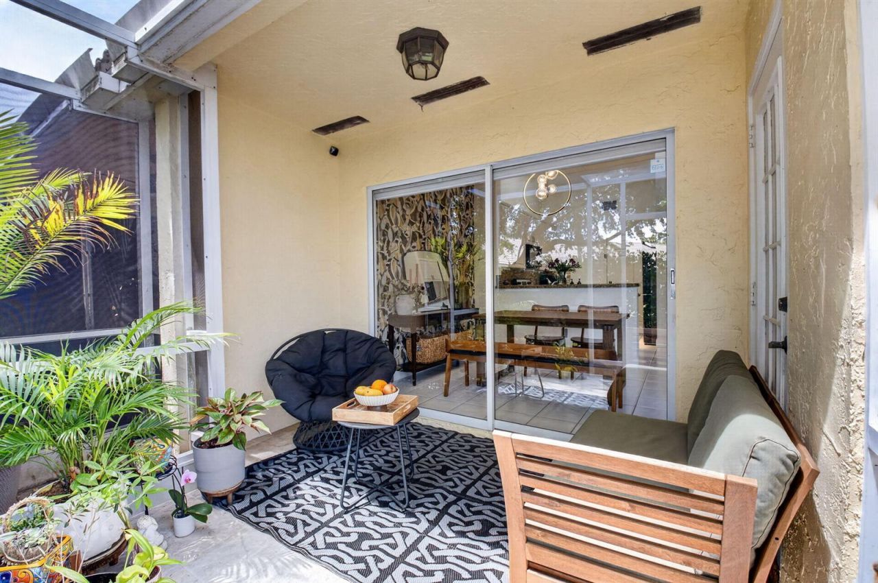 17257 Boca Club Boulevard , Unit Apt 5, Boca Raton, FL 33487 Photo