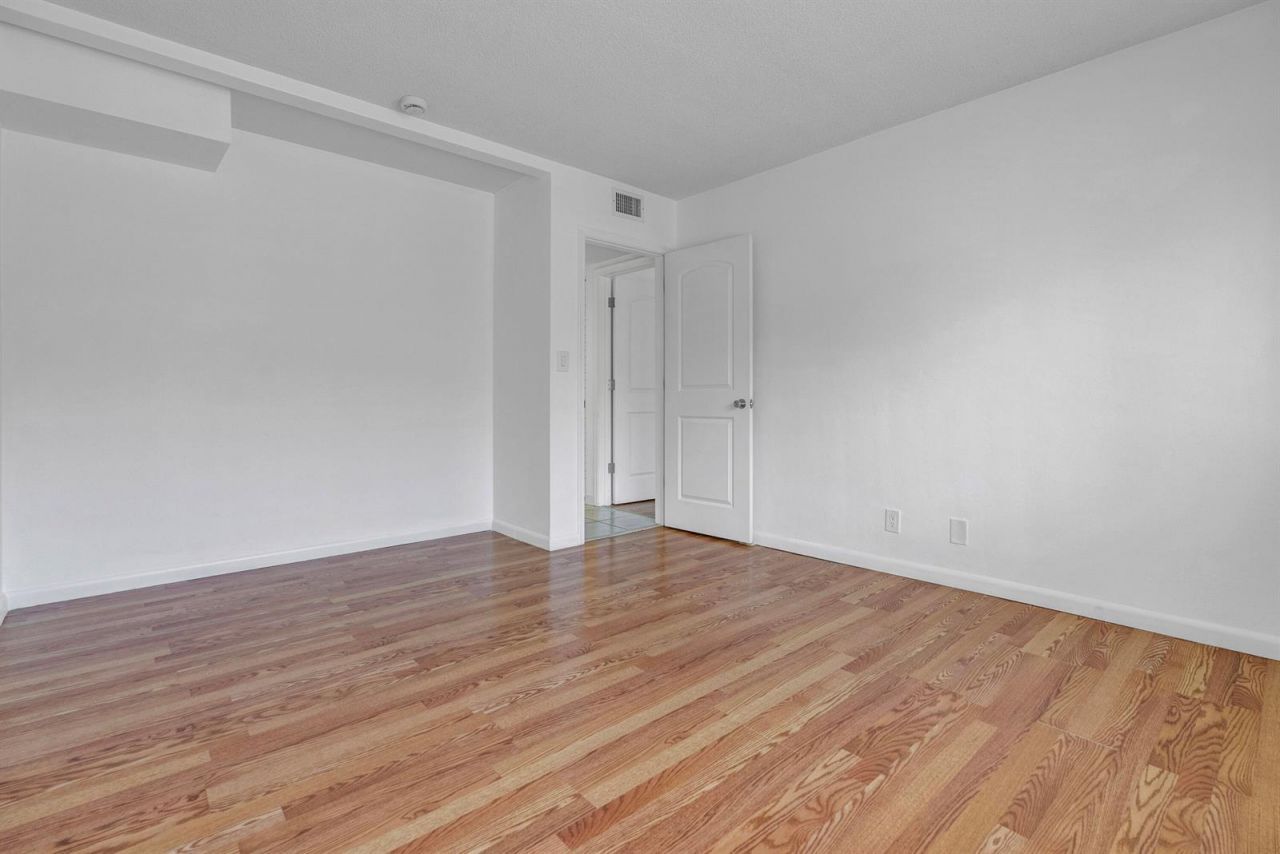 1965 S Ocean Boulevard , Unit 202, Lauderdale by the Sea, FL 33062 Photo