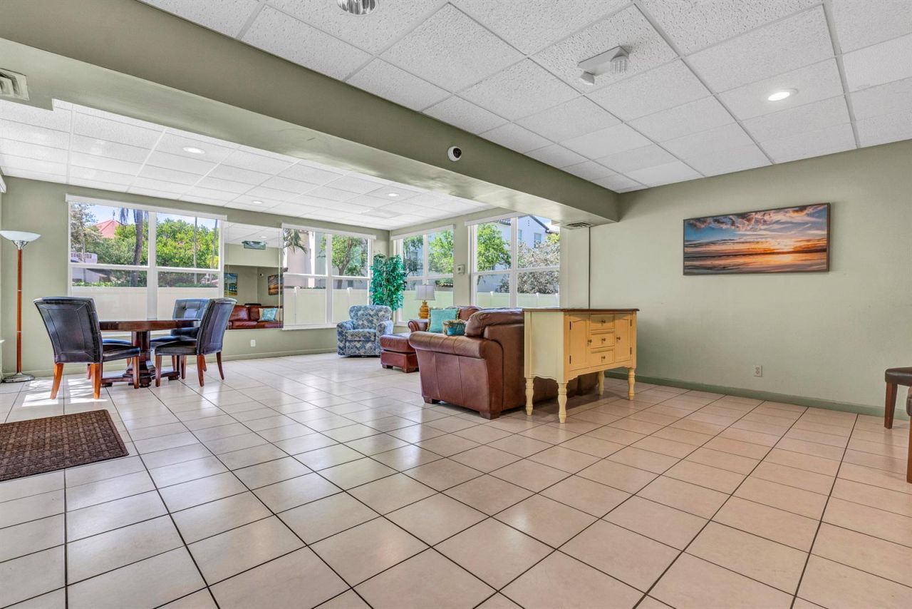 1965 S Ocean Boulevard , Unit 202, Lauderdale by the Sea, FL 33062 Photo