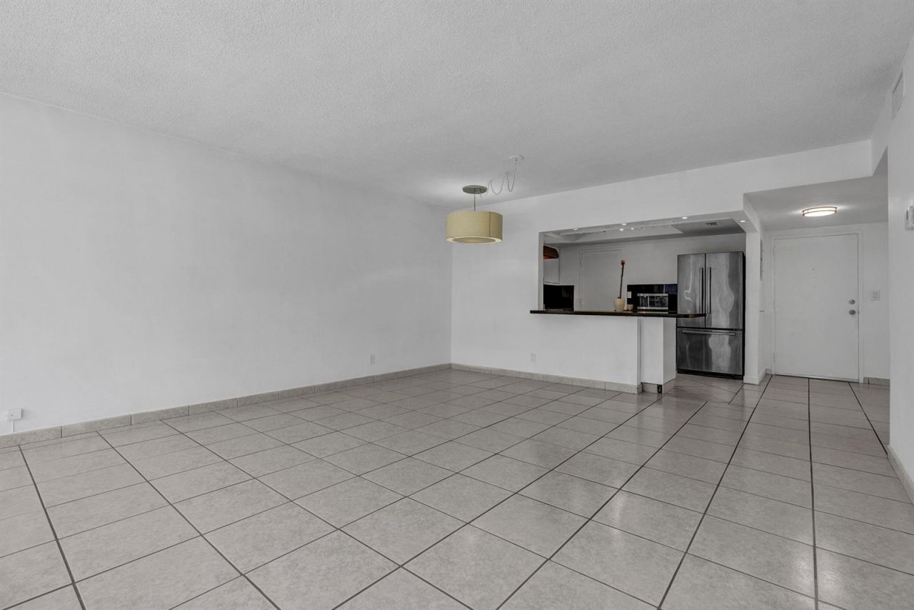 1965 S Ocean Boulevard , Unit 202, Lauderdale by the Sea, FL 33062 Photo