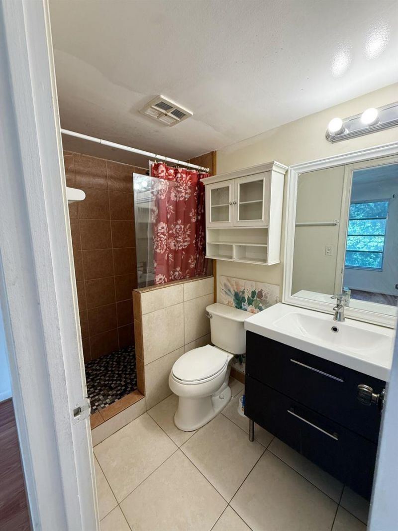 3776 Inverrary Boulevard , Unit 204r, Lauderhill, FL 33319 Photo