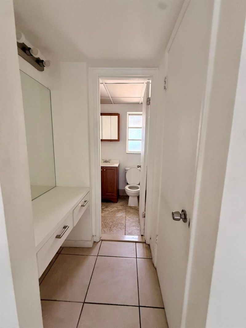 8775 Park Boulevard , Unit 412, Miami, FL 33172 Photo