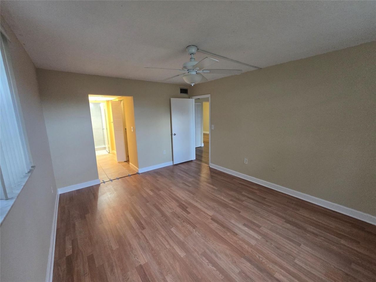 1681 NW 70th Avenue , Unit 403, Plantation, FL 33313 Photo