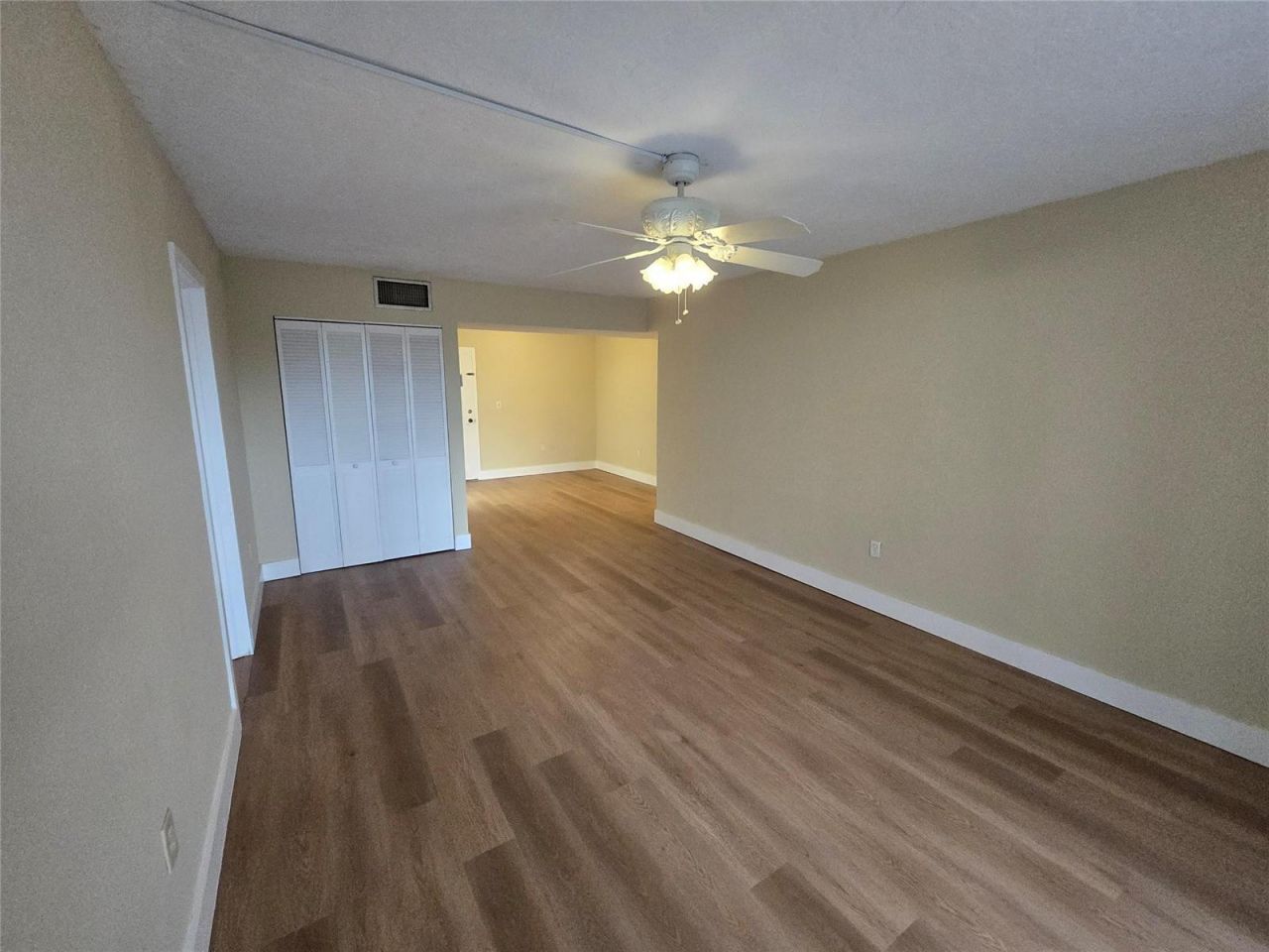 1681 NW 70th Avenue , Unit 403, Plantation, FL 33313 Photo