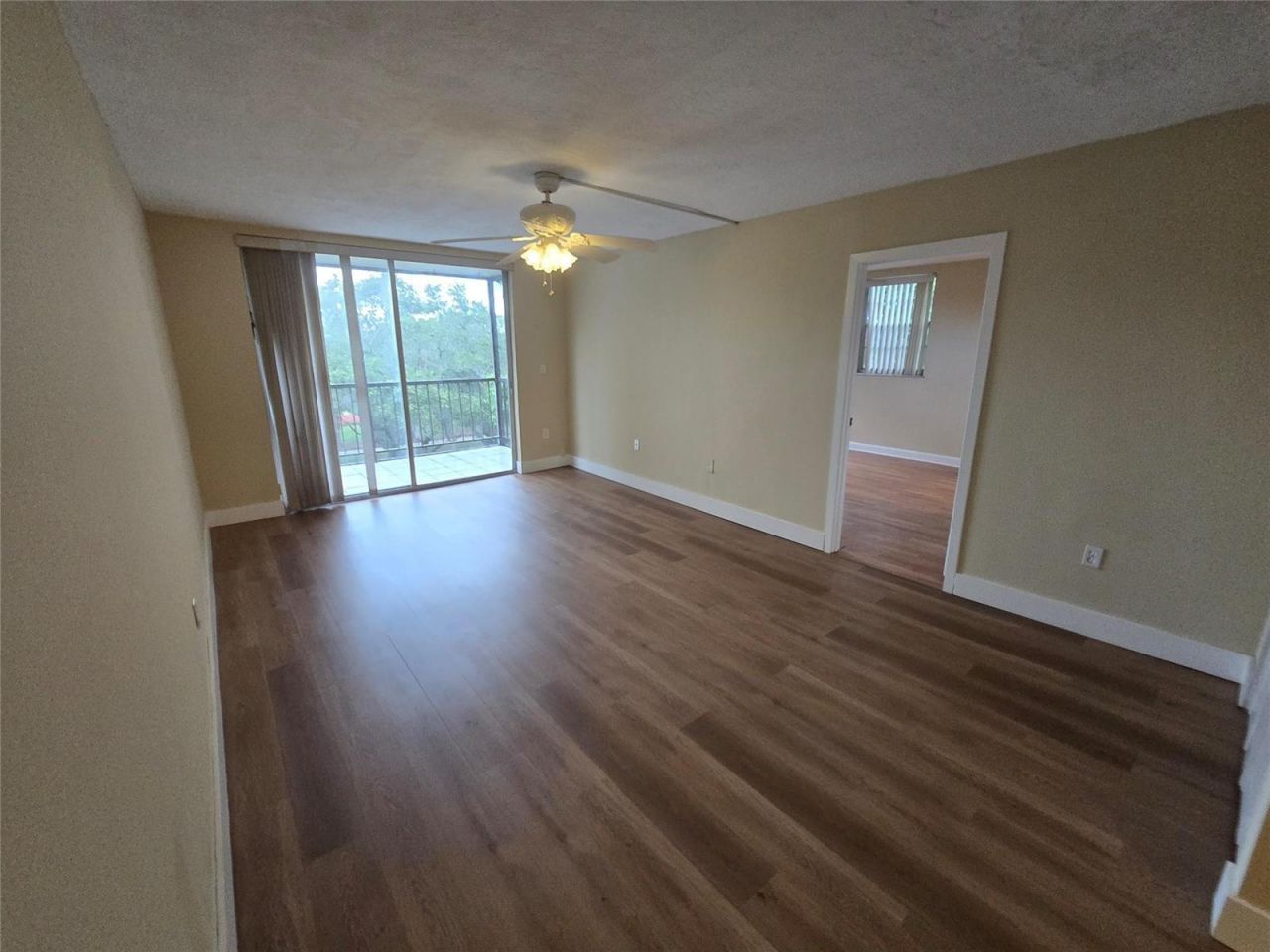 1681 NW 70th Avenue , Unit 403, Plantation, FL 33313 Photo