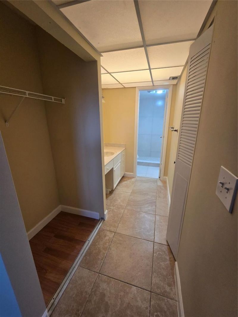 1681 NW 70th Avenue , Unit 403, Plantation, FL 33313 Photo