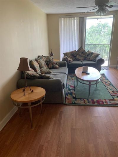1681 NW 70th Avenue , Unit 403, Plantation, FL 33313 Photo