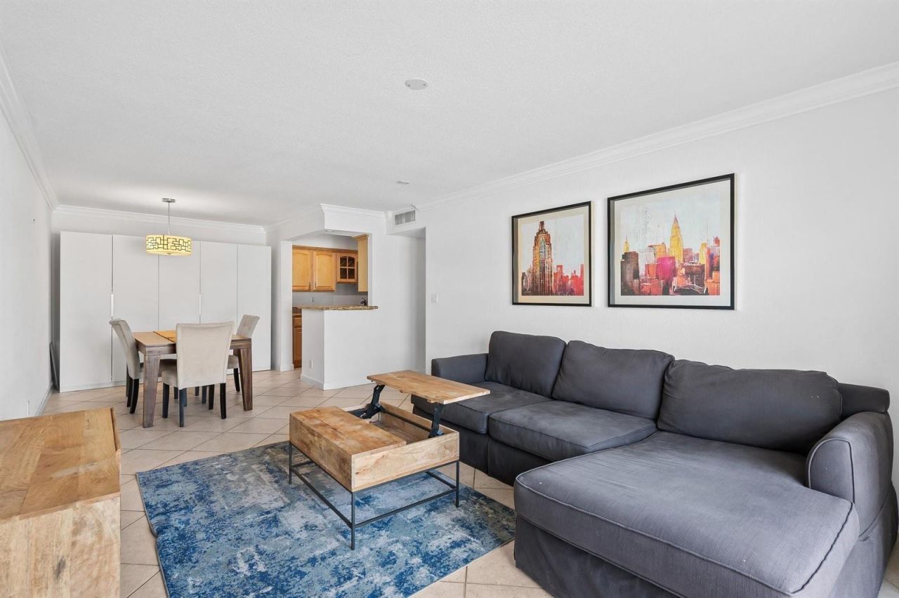 1515 E Broward Boulevard , Unit 326, Fort Lauderdale, FL 33301 Photo