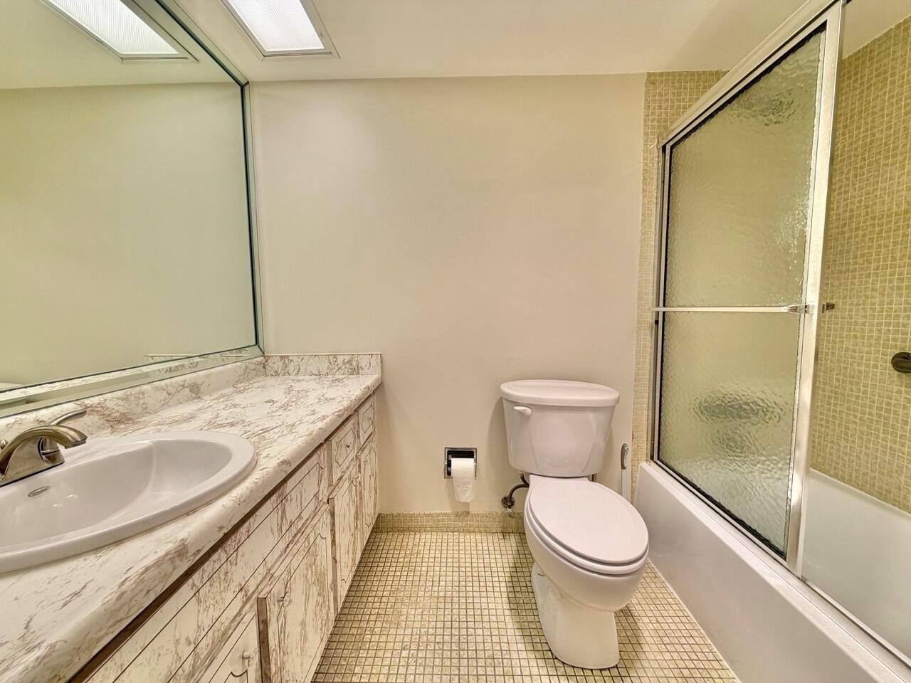 2800 N Palm Aire Drive , Unit 404, Pompano Beach, FL 33069 Photo