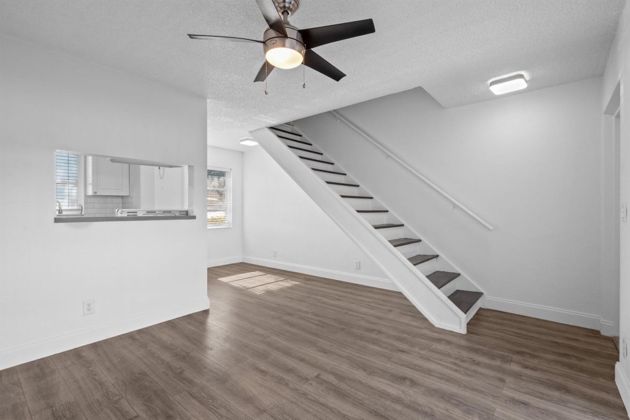 1801 NE 56th Street , Unit 7, Fort Lauderdale, FL 33308 Photo