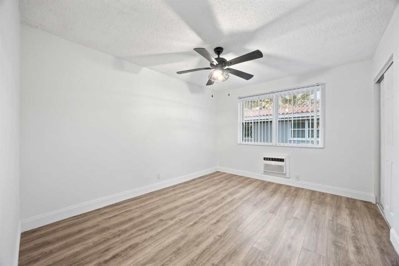 1801 NE 56th Street , Unit 7, Fort Lauderdale, FL 33308 Photo