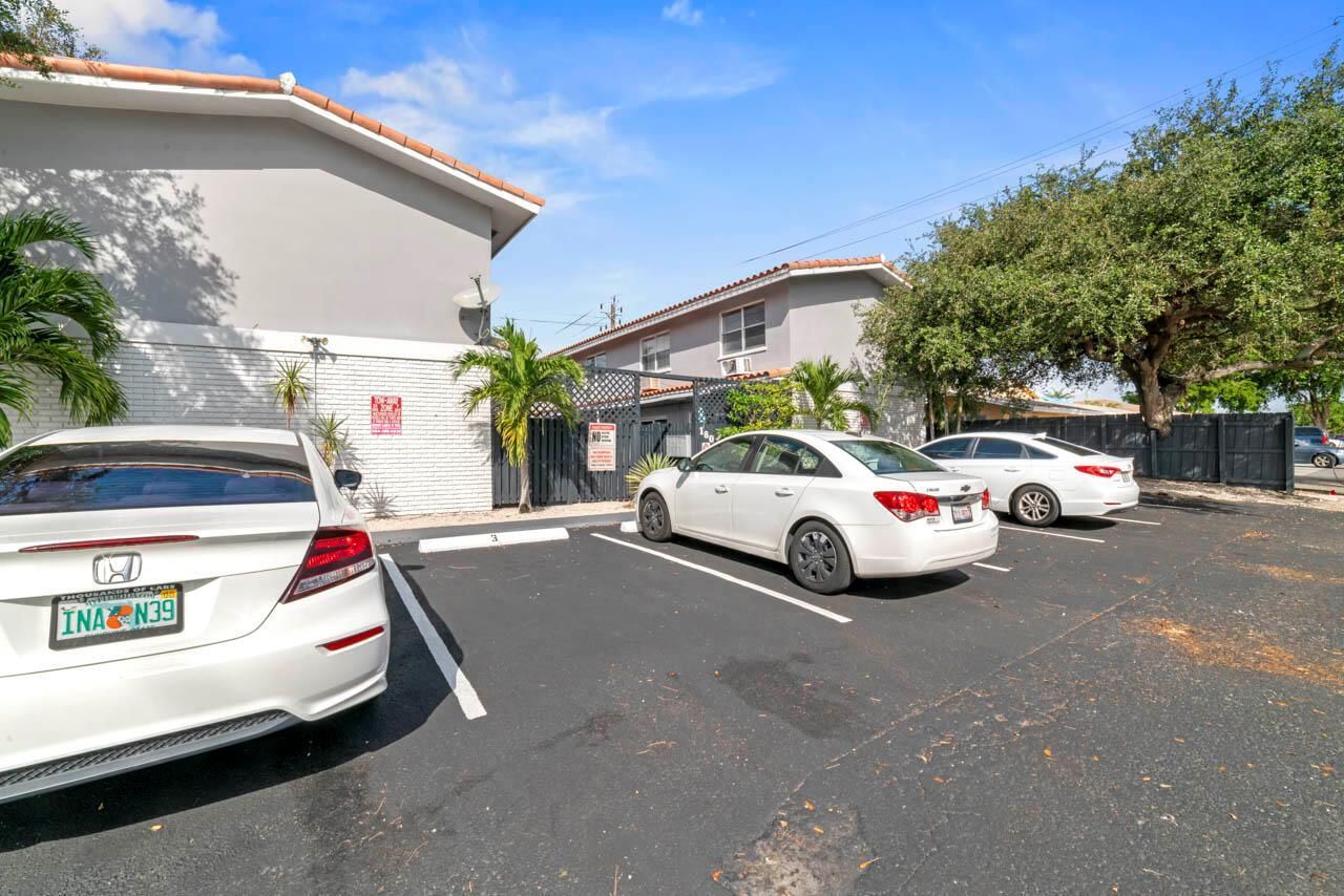 1801 NE 56th Street , Unit 7, Fort Lauderdale, FL 33308 Photo
