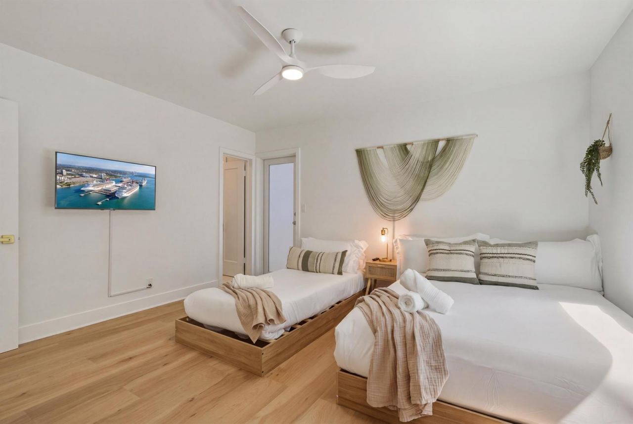 610 NE 16th Terrace , Fort Lauderdale, FL 33304 Photo