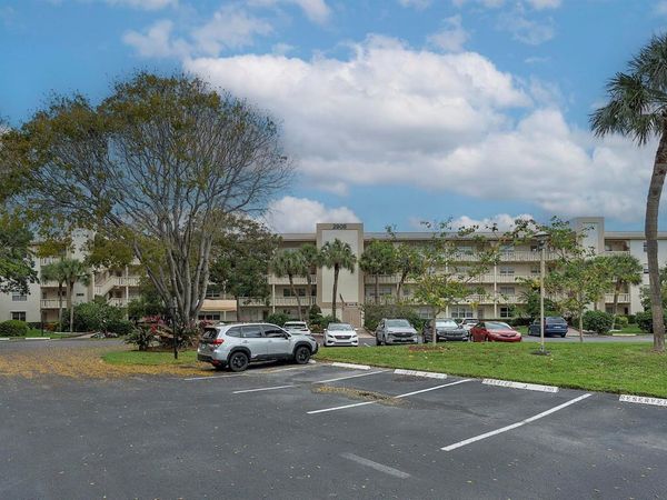 2905 Victoria Place , Unit G4, Coconut Creek, FL 33066