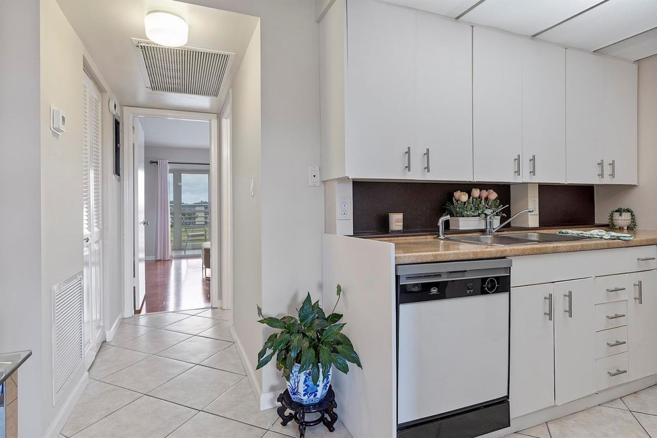 2905 Victoria Place , Unit G4, Coconut Creek, FL 33066 Photo