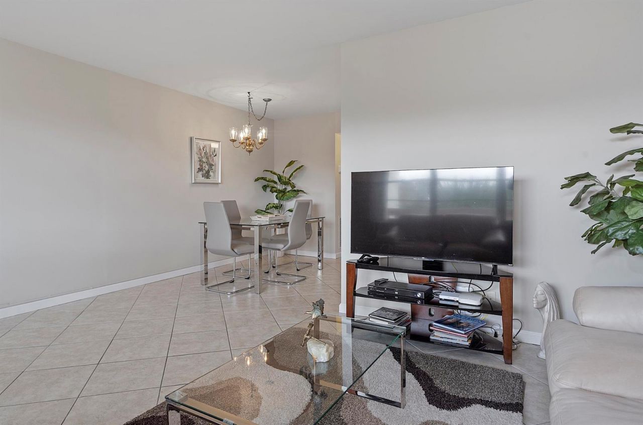 2905 Victoria Place , Unit G4, Coconut Creek, FL 33066 Photo