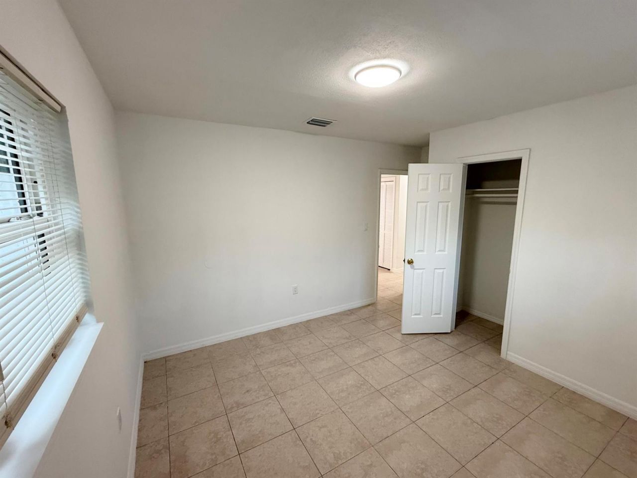 912 SE Tarpon Avenue , Stuart, FL 34994 Photo