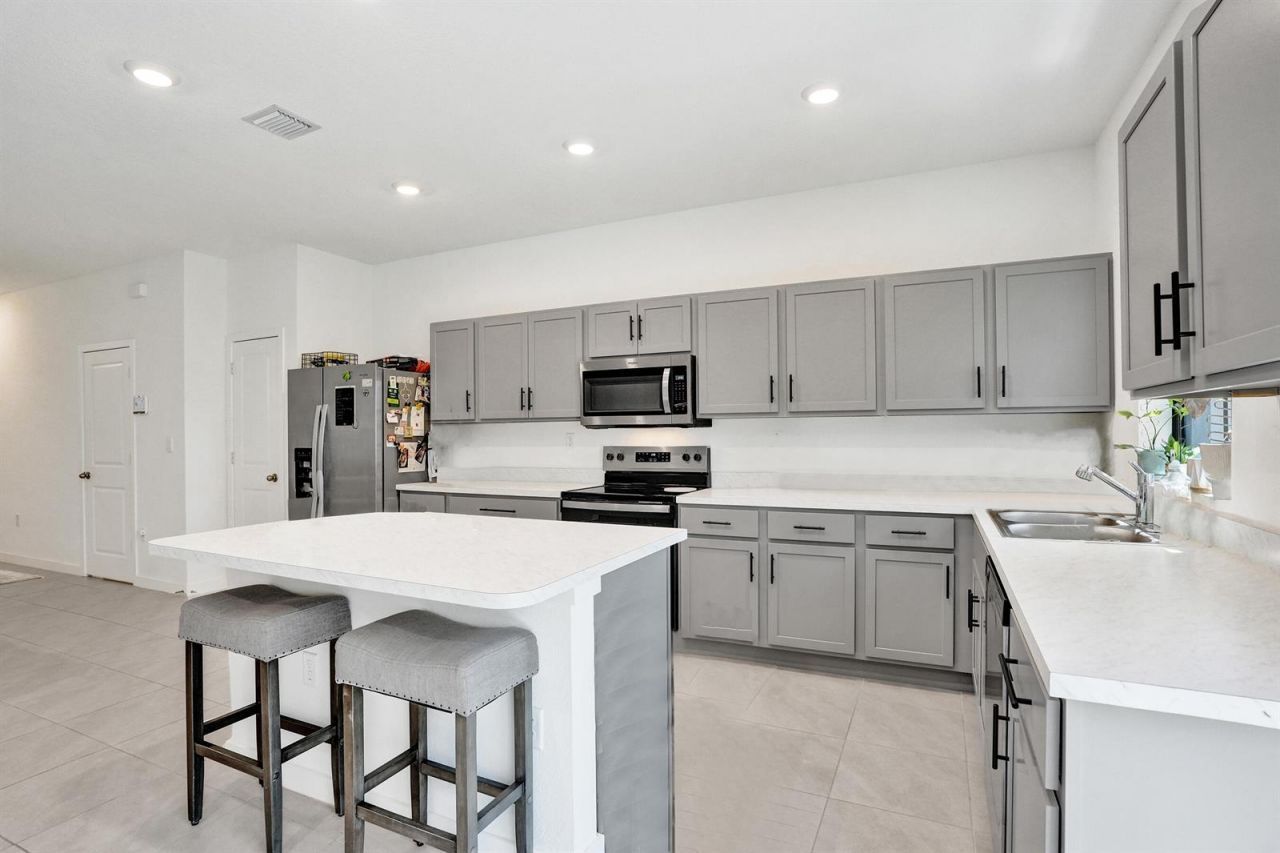 975 NW 3rd Terrace , Pompano Beach, FL 33060 Photo