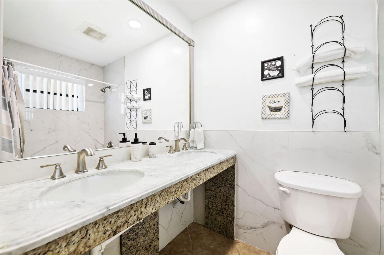 2300 NE 12th Avenue , Pompano Beach, FL 33064 Photo