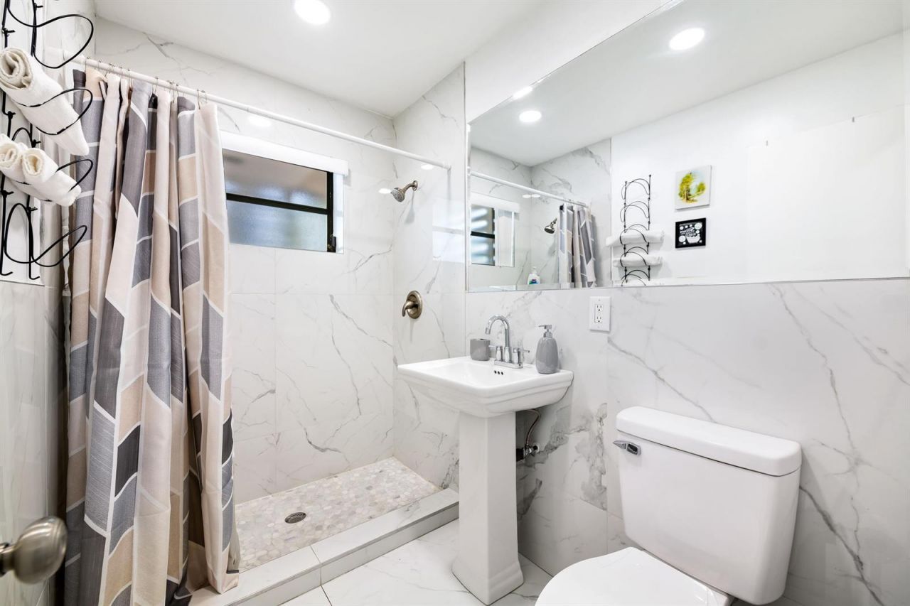 2300 NE 12th Avenue , Pompano Beach, FL 33064 Photo