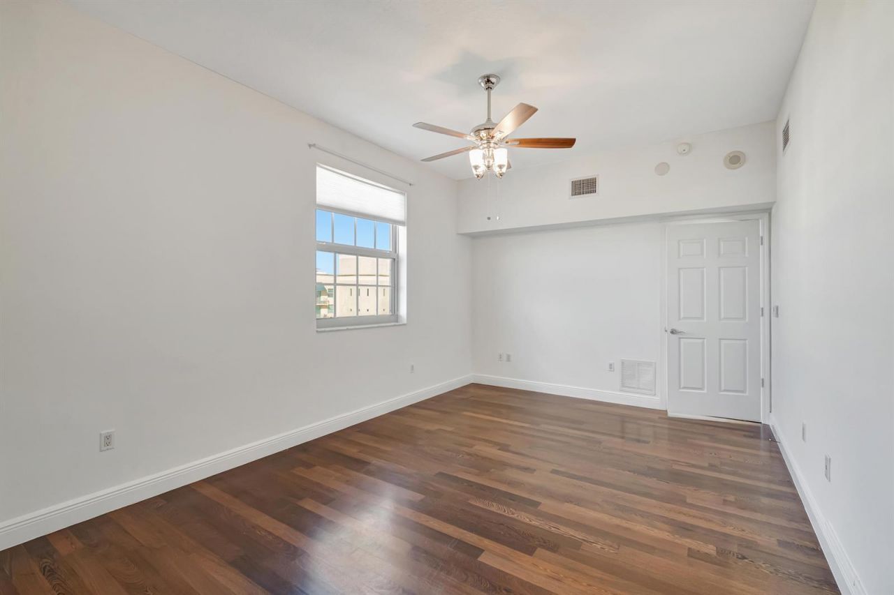 610 Clematis Street , Unit 833, West Palm Beach, FL 33401 Photo